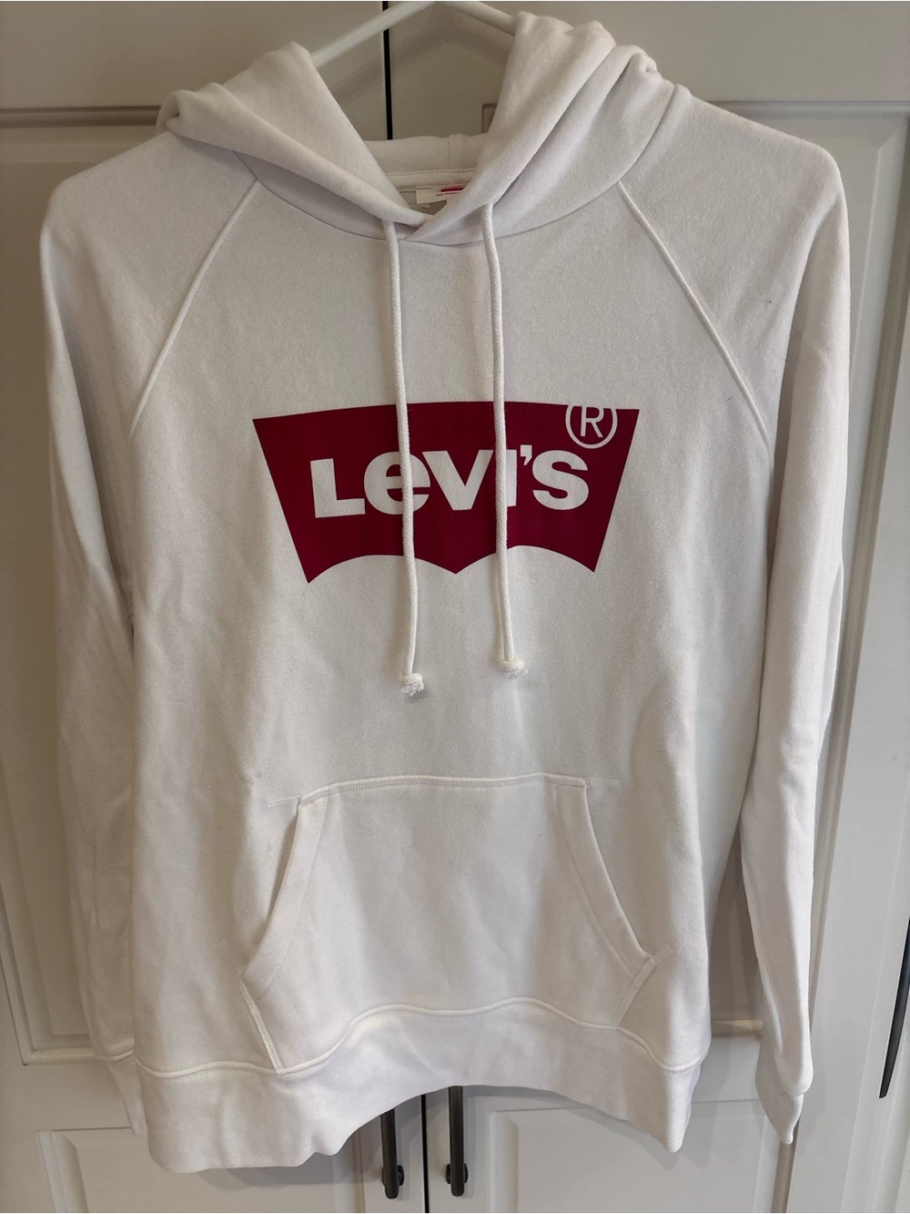 Levi's White Hoodie Sweatshirt with Red Logo - Men's Sweater small